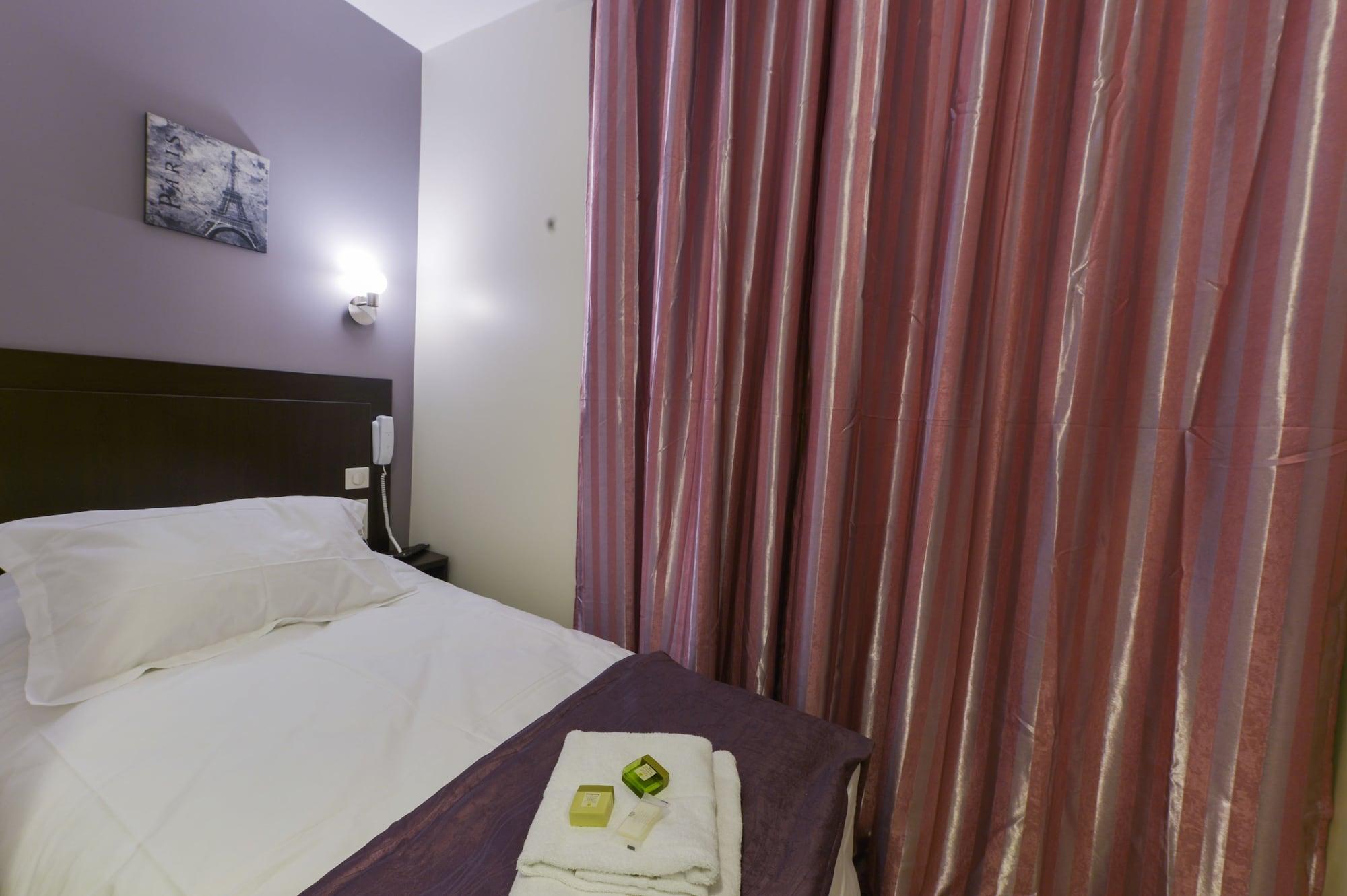 โฮเต็ล ดู เก เดอ แซน Hotel ปารีส ภายนอก รูปภาพ